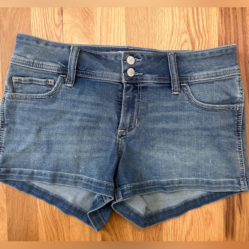 Hollister Medium Blue Low-Rise Denim Shorts